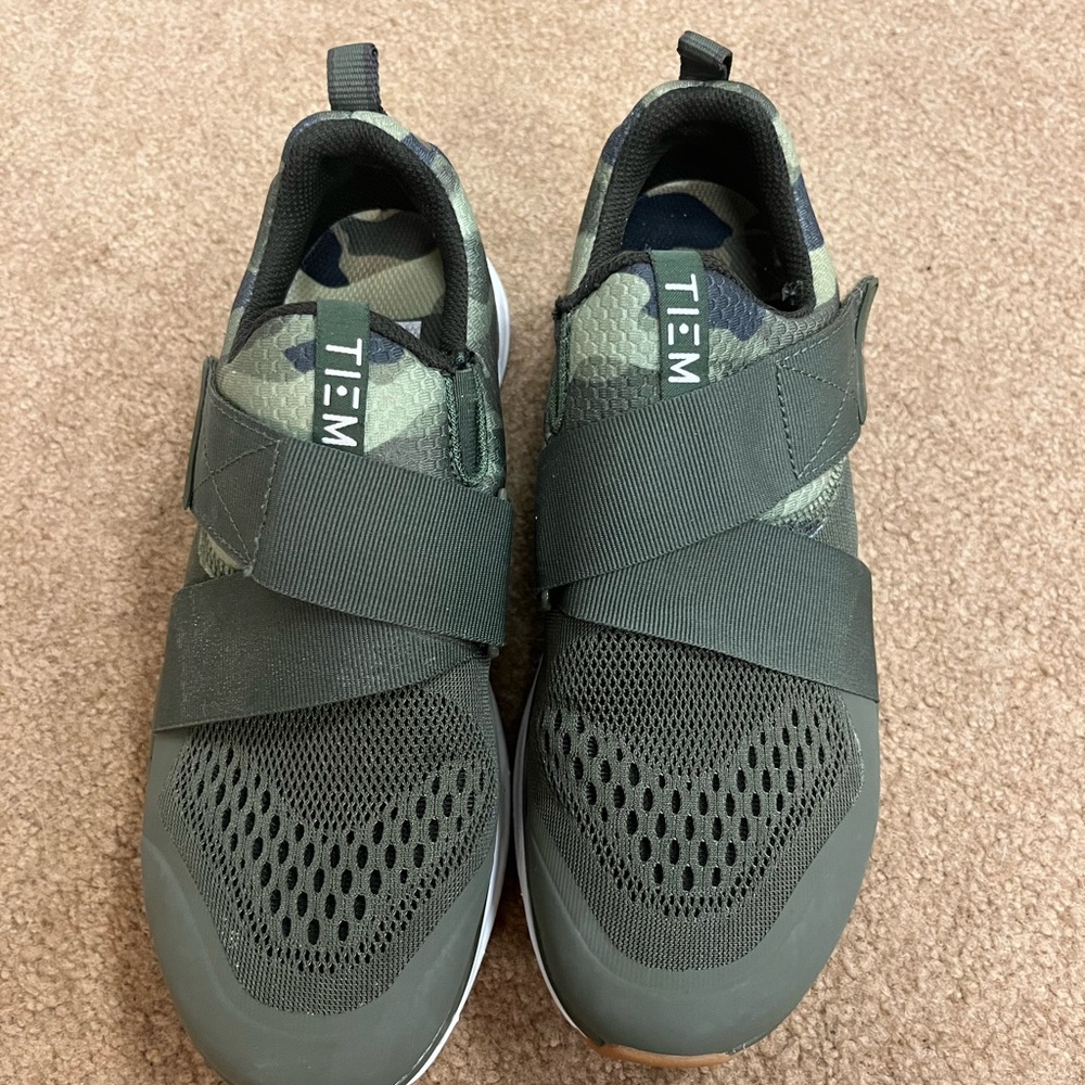 Tiem spin bike shoes size 7